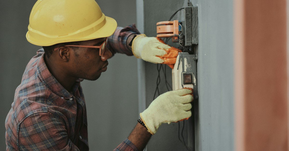 Electrical panel inspection for Florida home insurance