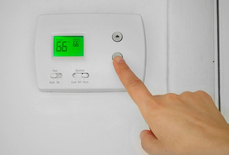Why You Shouldn’t Run Your AC on Cool in Cold Weather